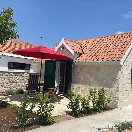 Hébergement de vacances House Little Flower 1 Trogir