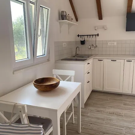 House Little Flower 1 بيت للعطل *